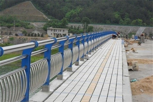 漳州不锈钢桥梁灯光护栏